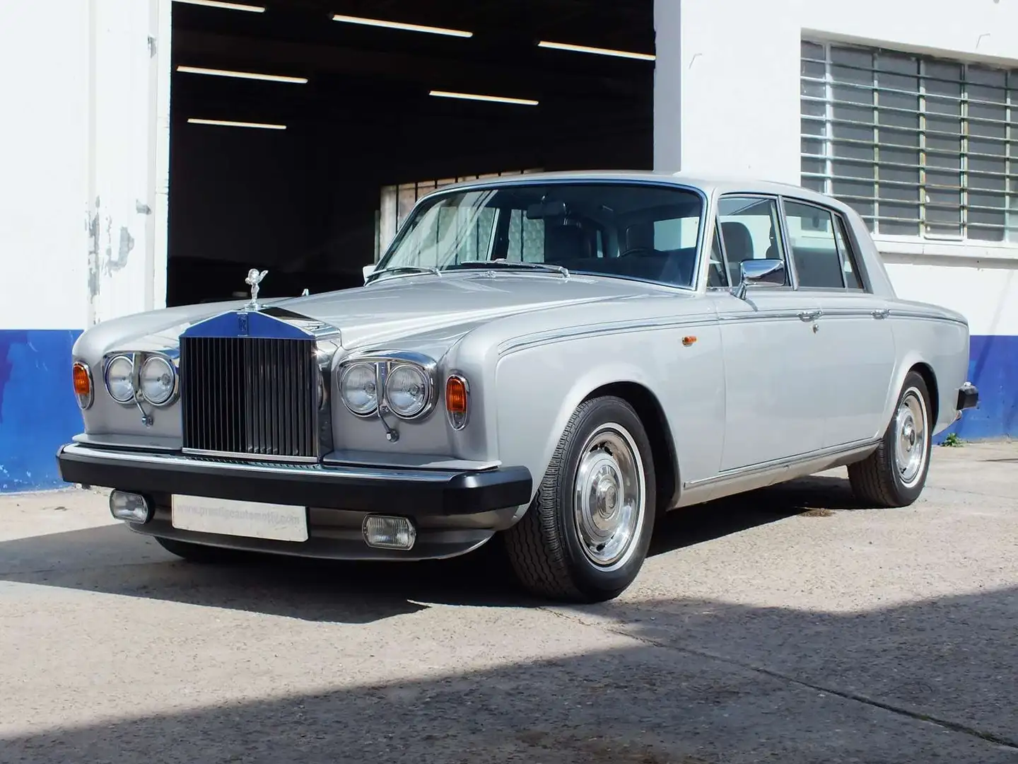 Rolls-Royce Silver Shadow II Szary - 2