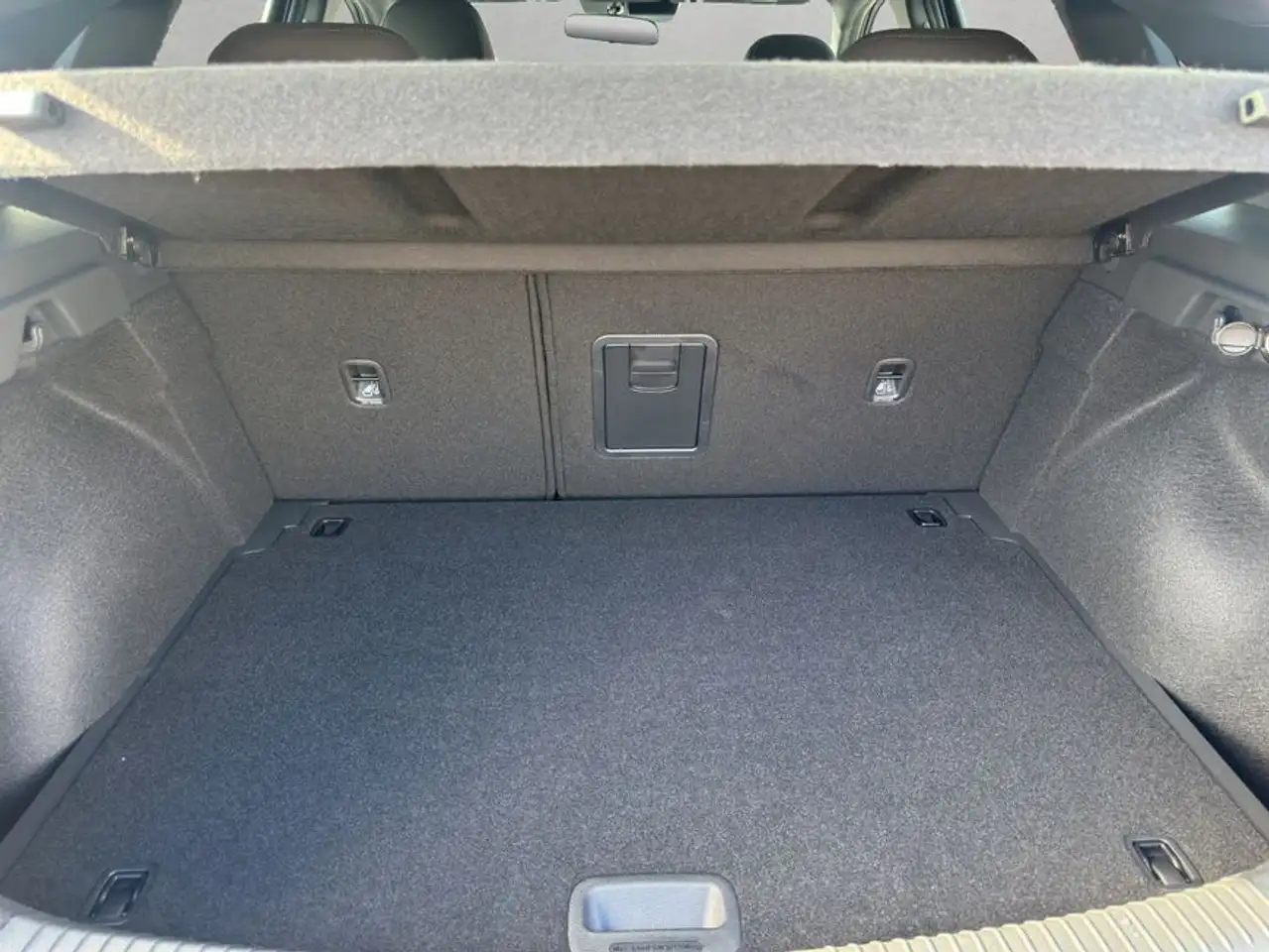 Hyundai i30 1.0 T-GDI DCT Advantage 74 kW, 5-türig 4