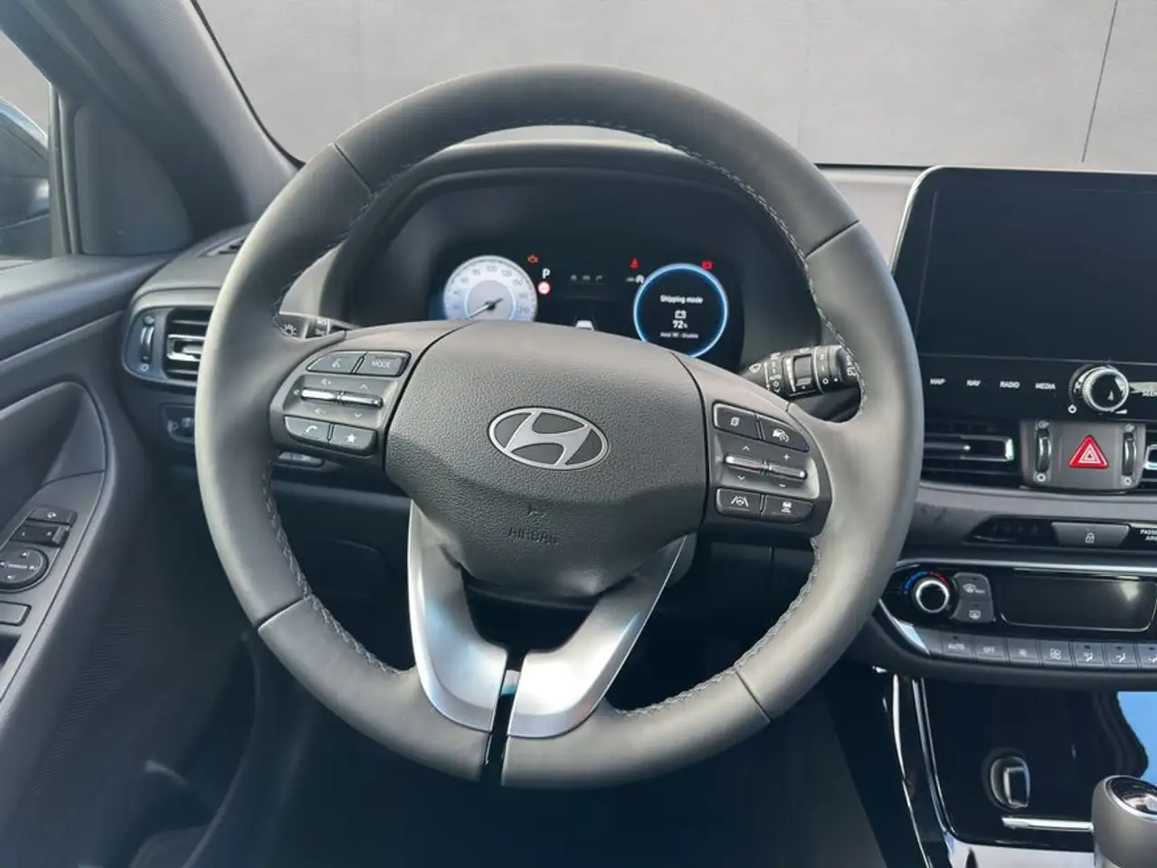 Hyundai i30 1.0 T-GDI DCT Advantage 74 kW, 5-türig 10
