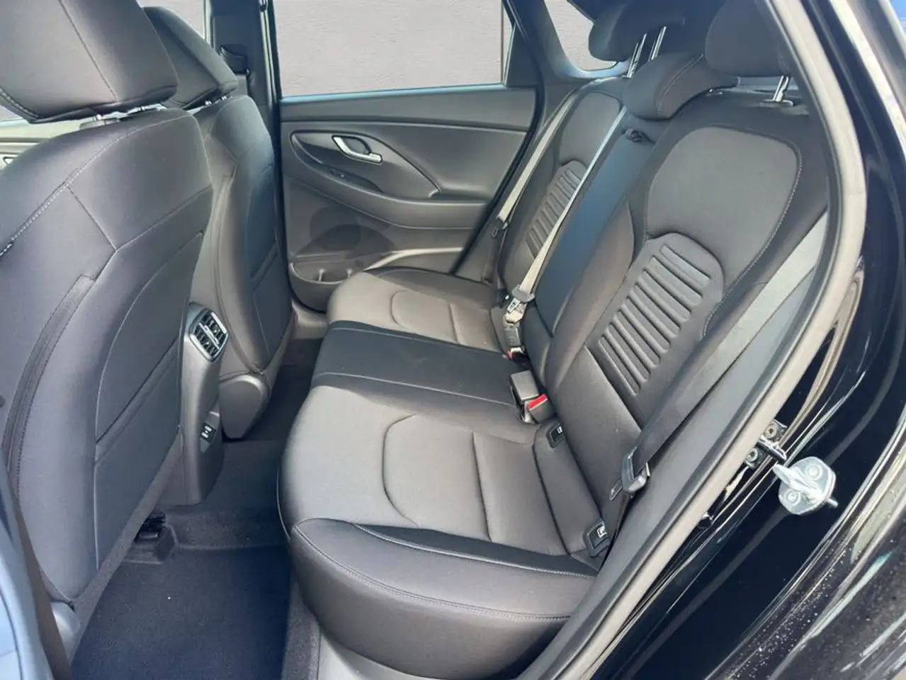 Hyundai i30 1.0 T-GDI DCT Advantage 74 kW, 5-türig 16