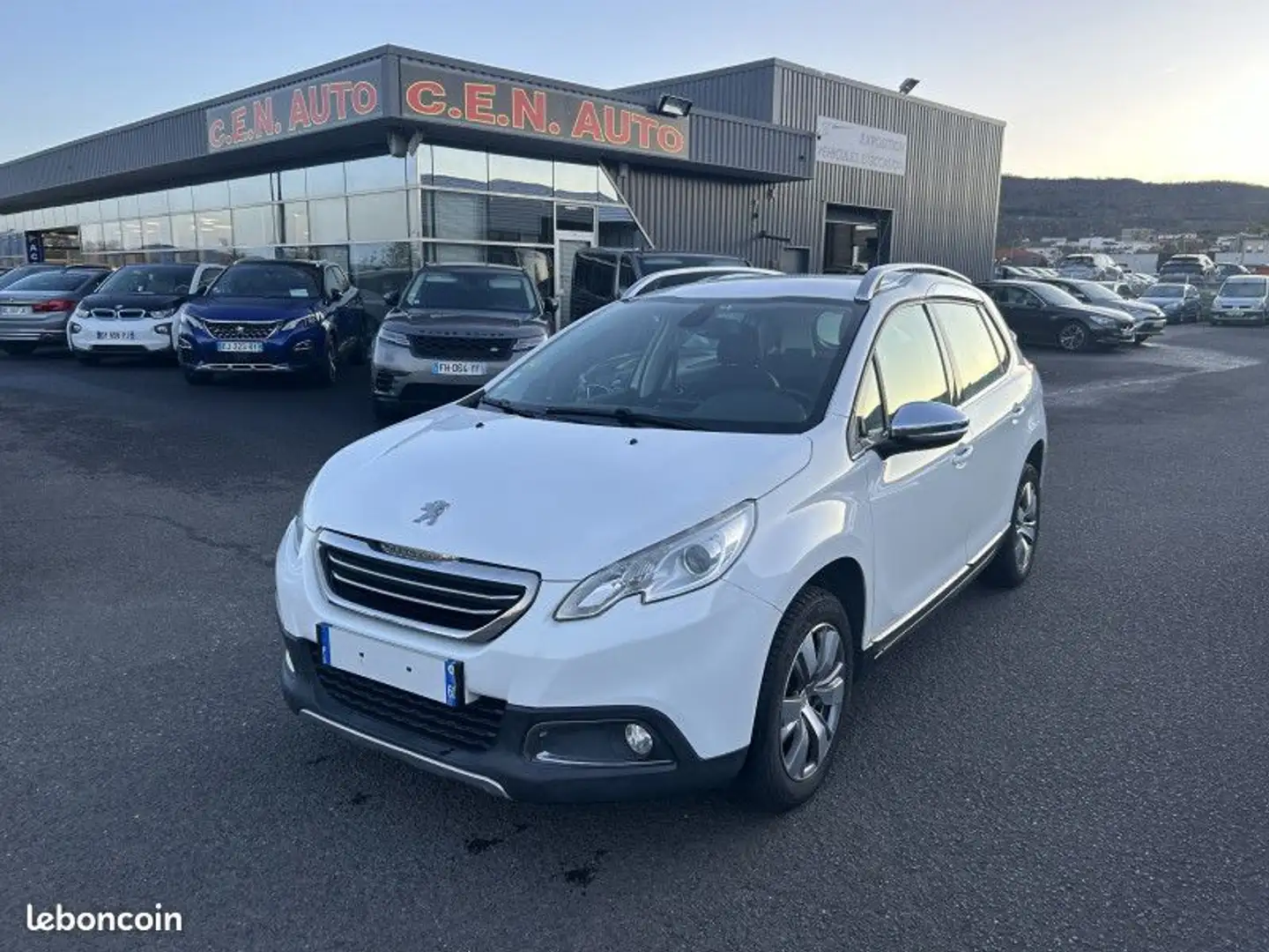 Peugeot 2008 1.6 E-HDI92 FAP ALLURE Blanc - 1