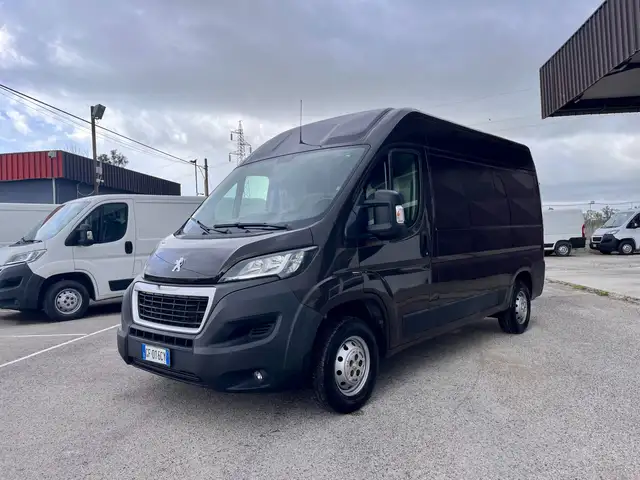 Peugeot Boxer FURGONE 330 L2H2 2.2 BlueHDi 140CV