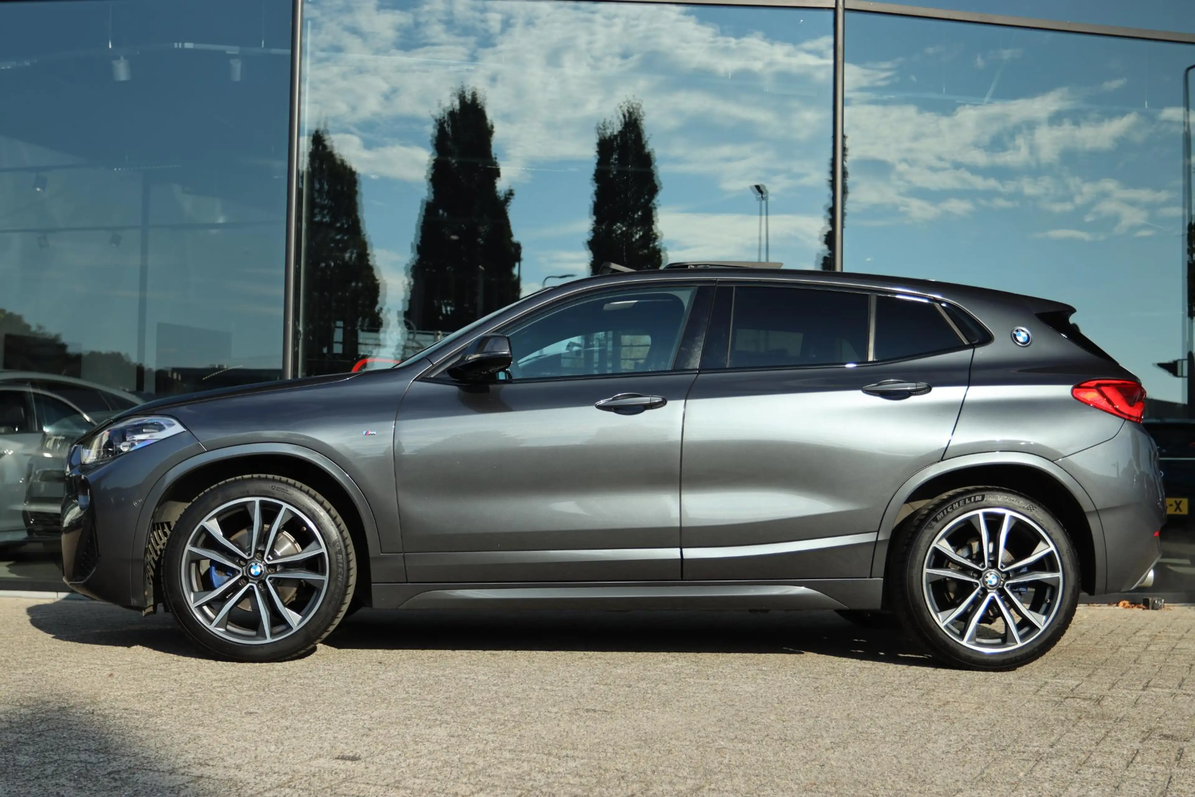 BMW X2 SDRIVE18I HIGH EXECUTIVE M-SPORT | PANO | LED | AL — photo 12