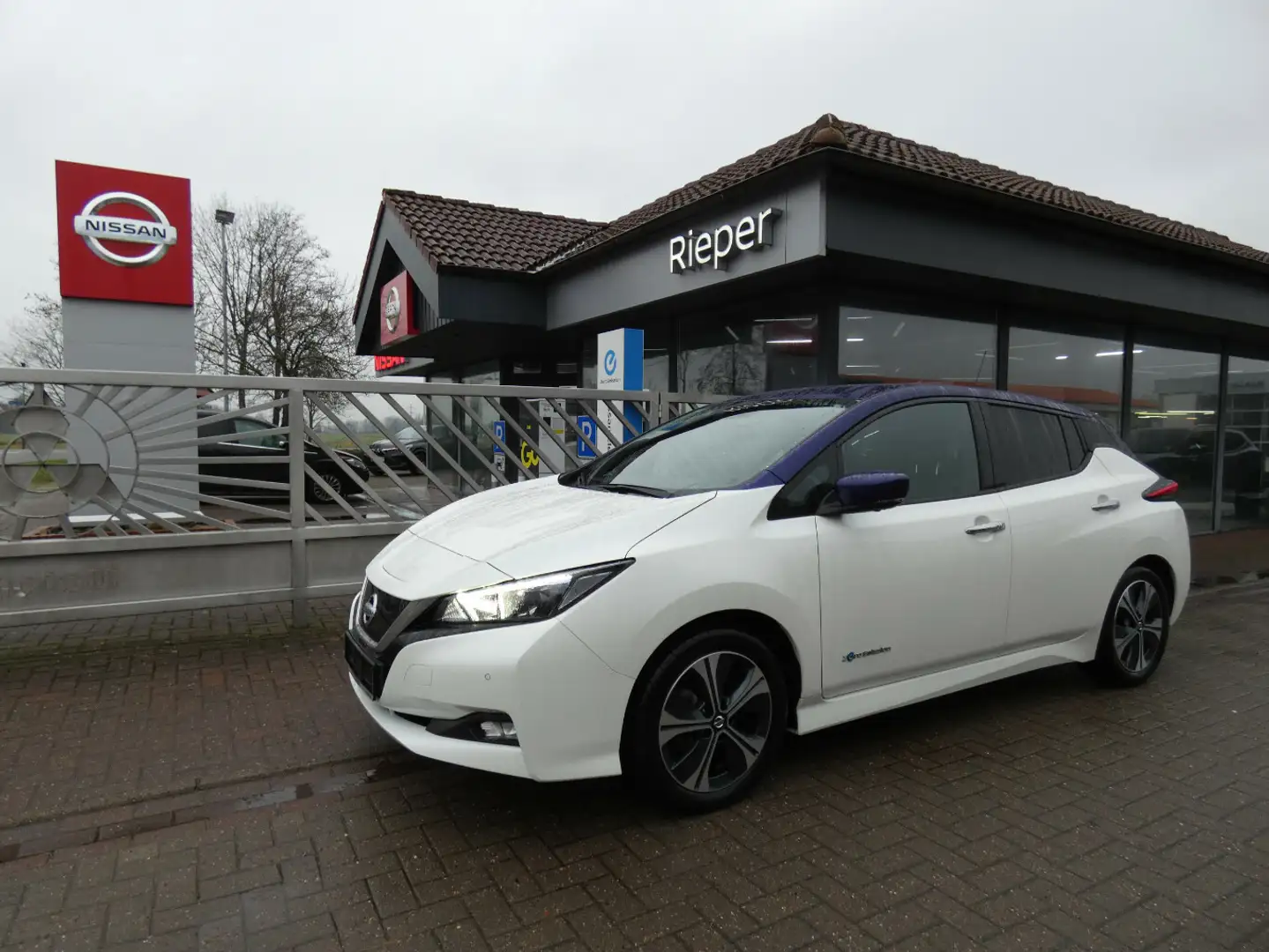 Nissan Leaf N-Connecta Weiß - 1