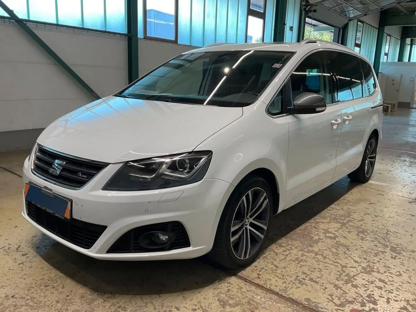 SEAT Alhambra 2.0 TDI FR-Line DSG*AHK*PANO*BI-XENON Blanc - 1