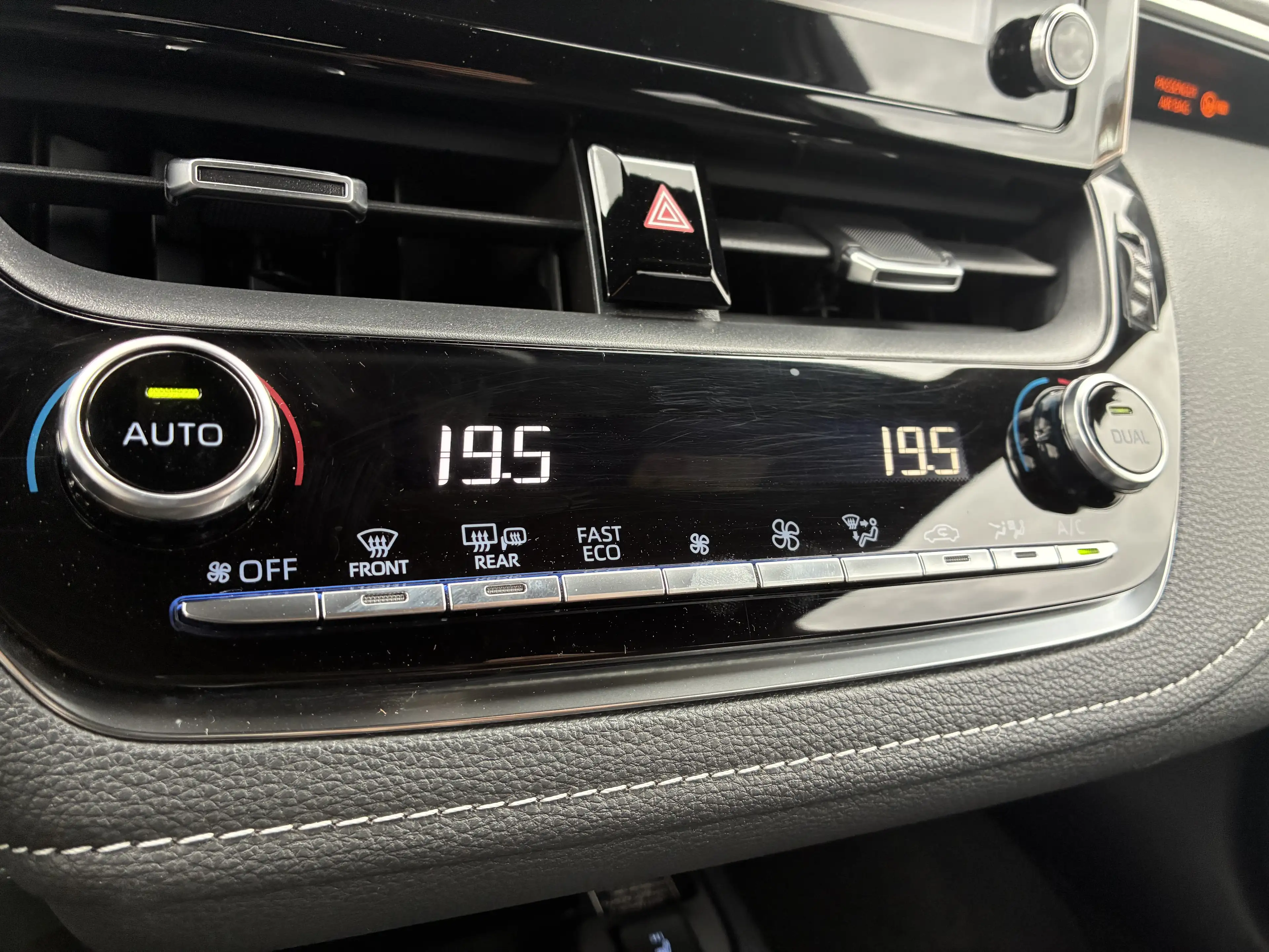 Suzuki Swace COMFORT+ CVT HYBRID RFK ACC — photo 14