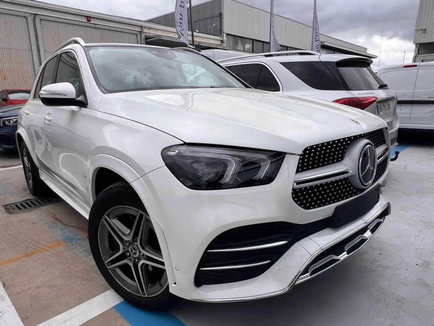 Mercedes-Benz MERCEDES-BENZ Clase GLE Todoterreno  Automático d Blanco - 2