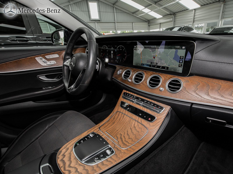 Mercedes-Benz E 400 d 4M T Schiebd.+360°+HUD+LED+18 — photo 7