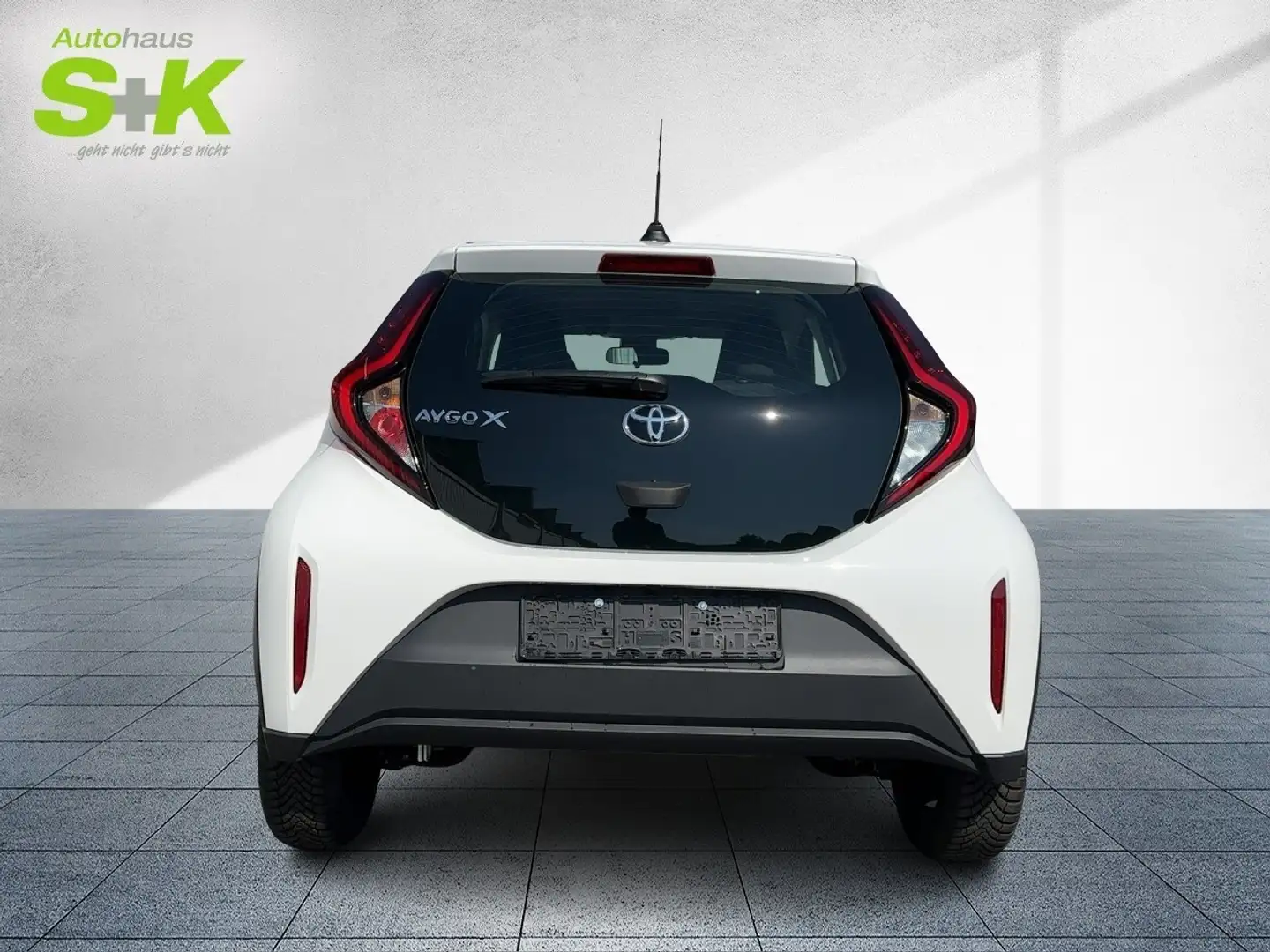 Toyota Aygo X  1.0 VVT-i Play*CARPLAY+KAMERA+SAFETY-SENSE** Weiß - 2