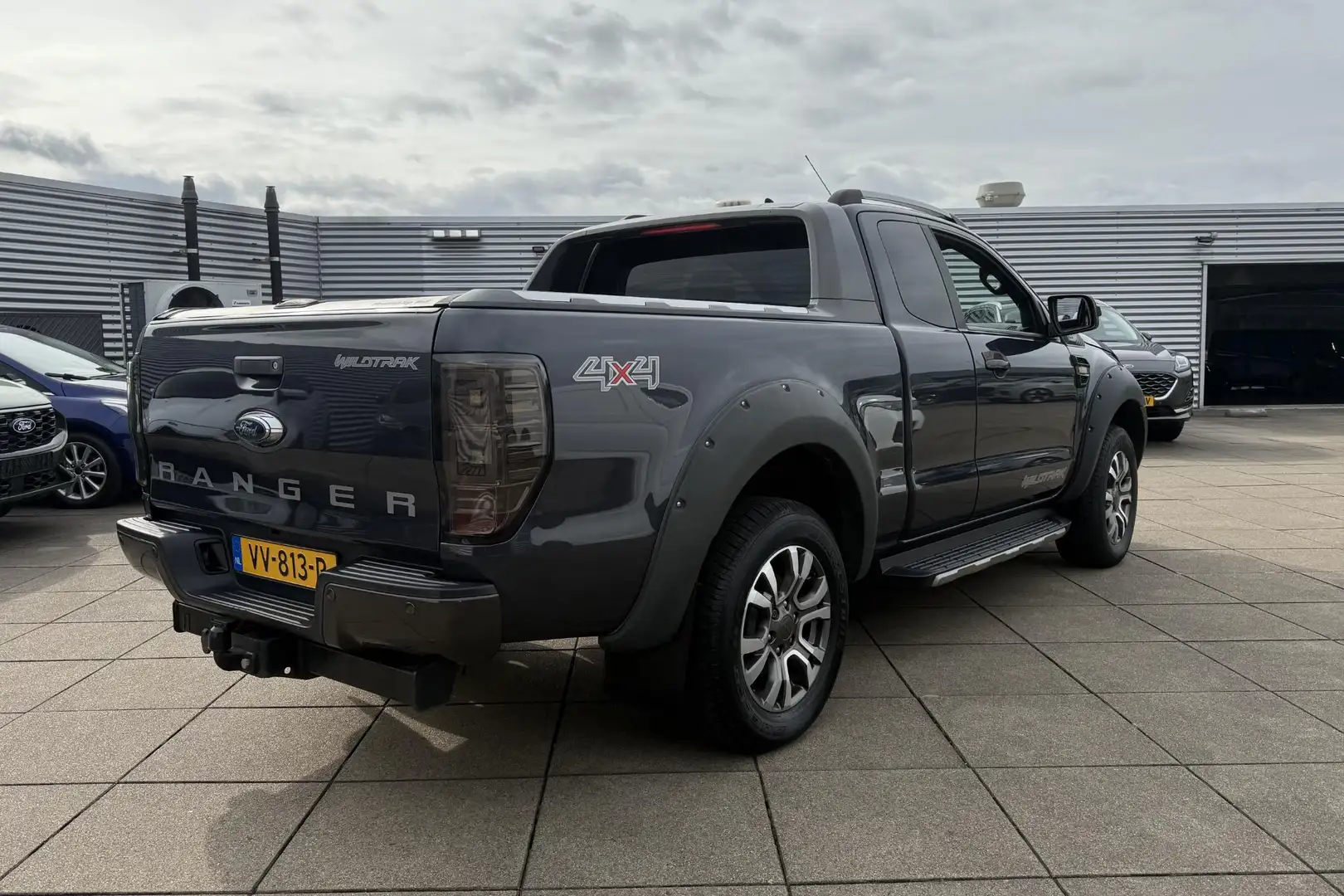 Ford Ranger 3.2 TDCi Wildtrak Supercab Gris - 2