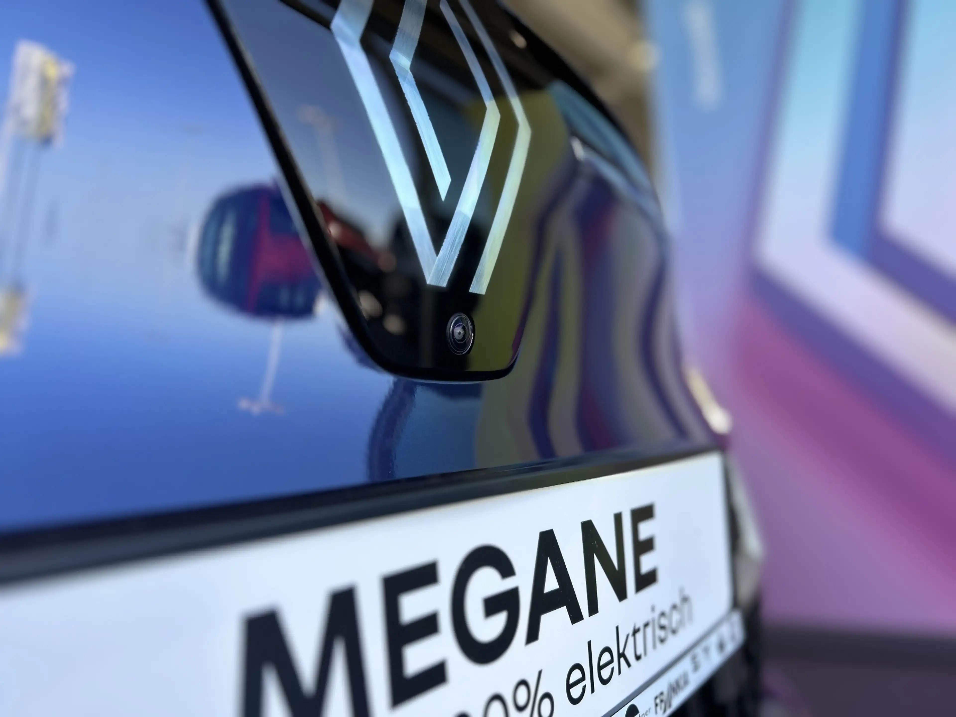 Renault Megane E-Tech 100% ele Iconic 220 Comfort Range — photo 4
