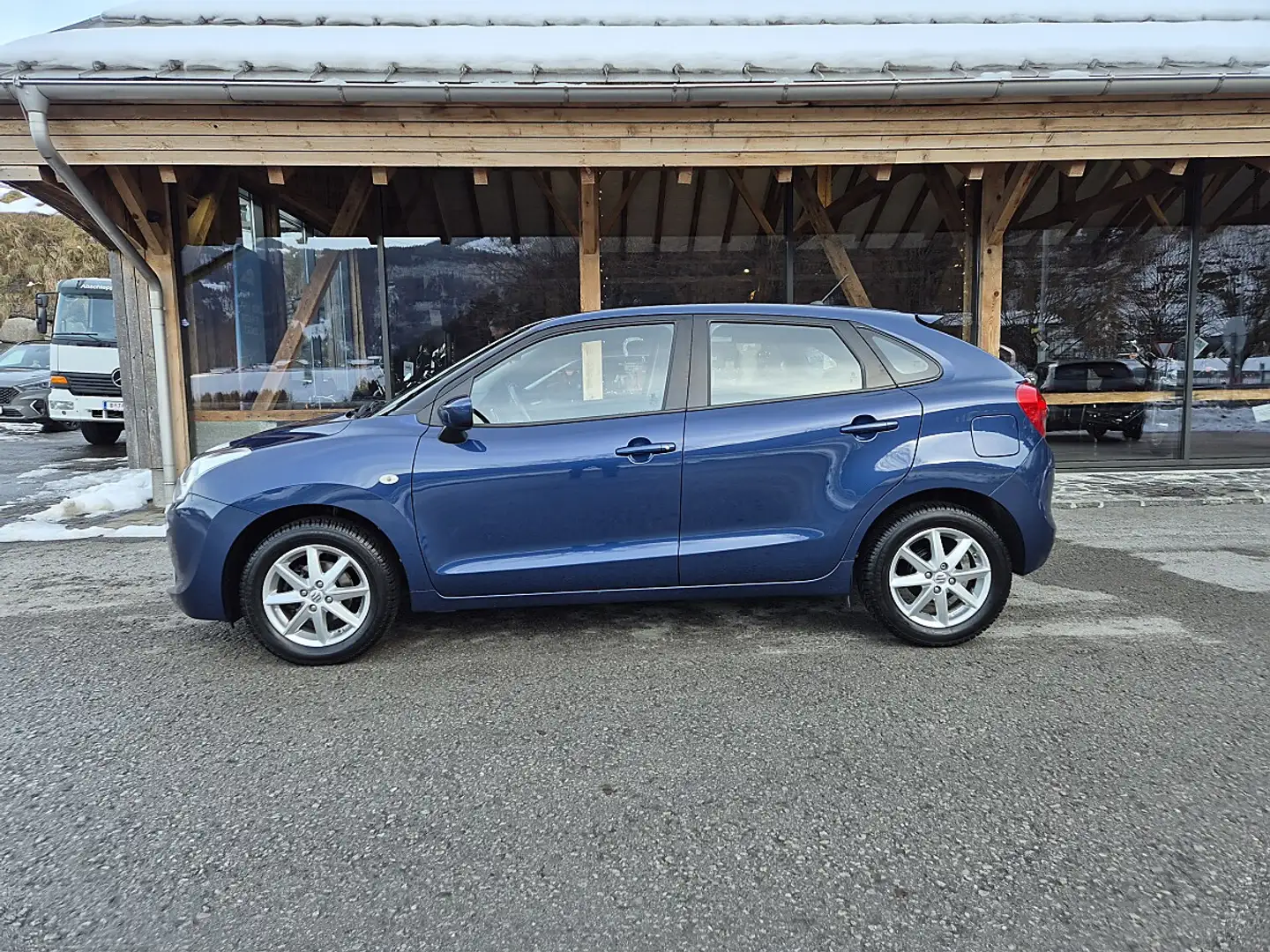Suzuki Baleno 1.2 DJ Clear Blau - 2