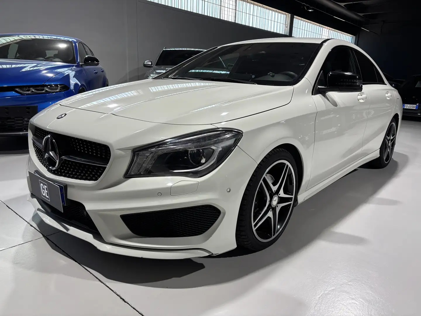 Mercedes-Benz CLA 200 CLA 200 d (cdi) Premium 4matic auto Bianco - 1