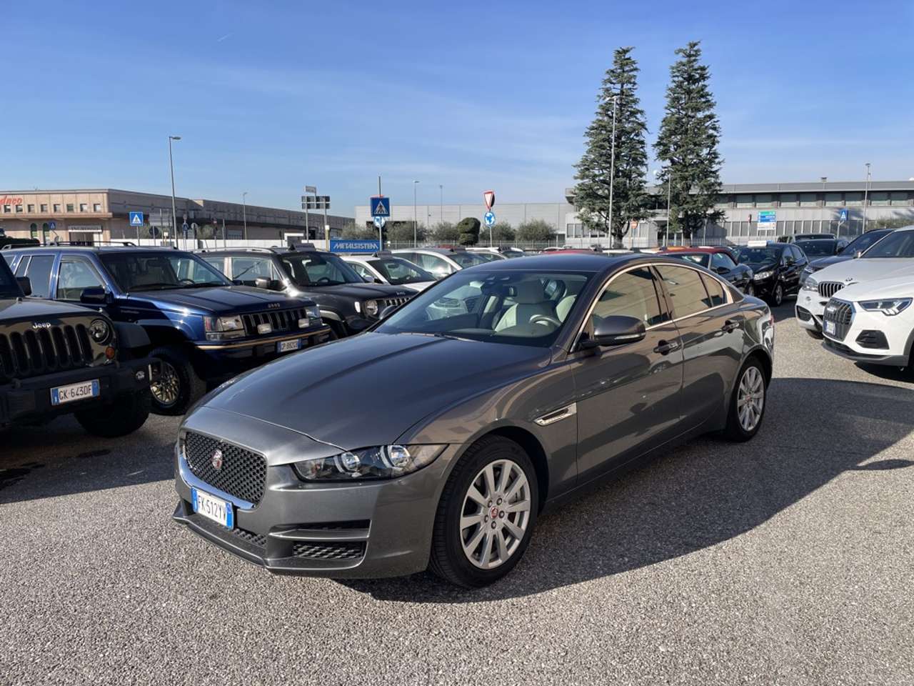 Jaguar XE 2.0d Portfolio 180cv auto AWD 4x4 SOLO KM56K 1PRO