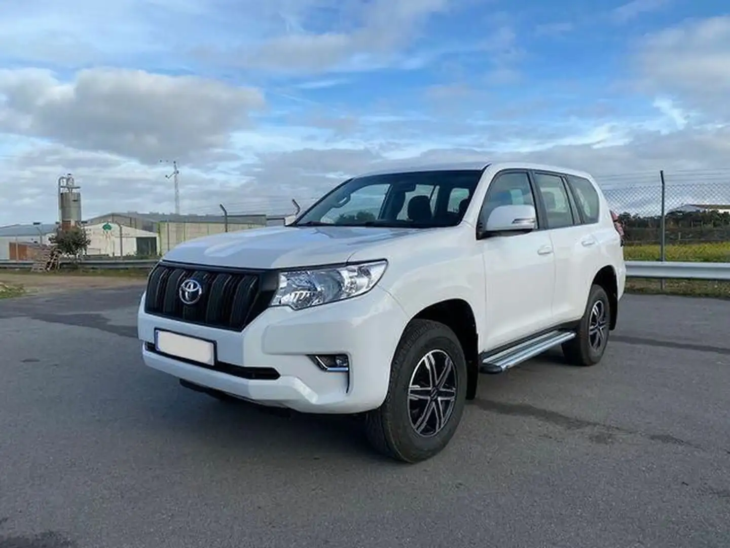 Toyota Land Cruiser D-4D GX Blanco - 1