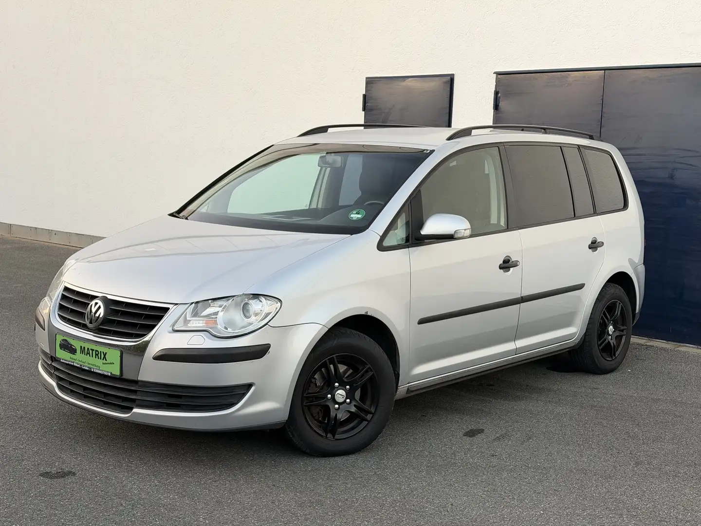 Volkswagen Touran Conceptline EcoFuel 7Sitzer Grau - 1