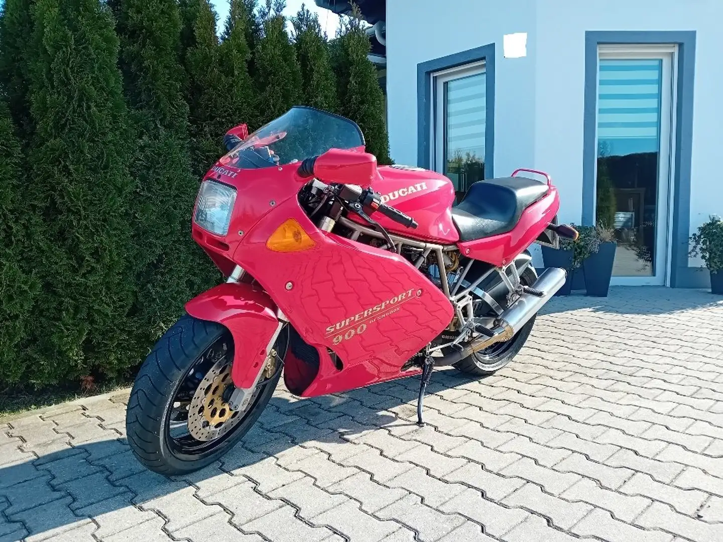 Ducati 900 SS Červená - 1