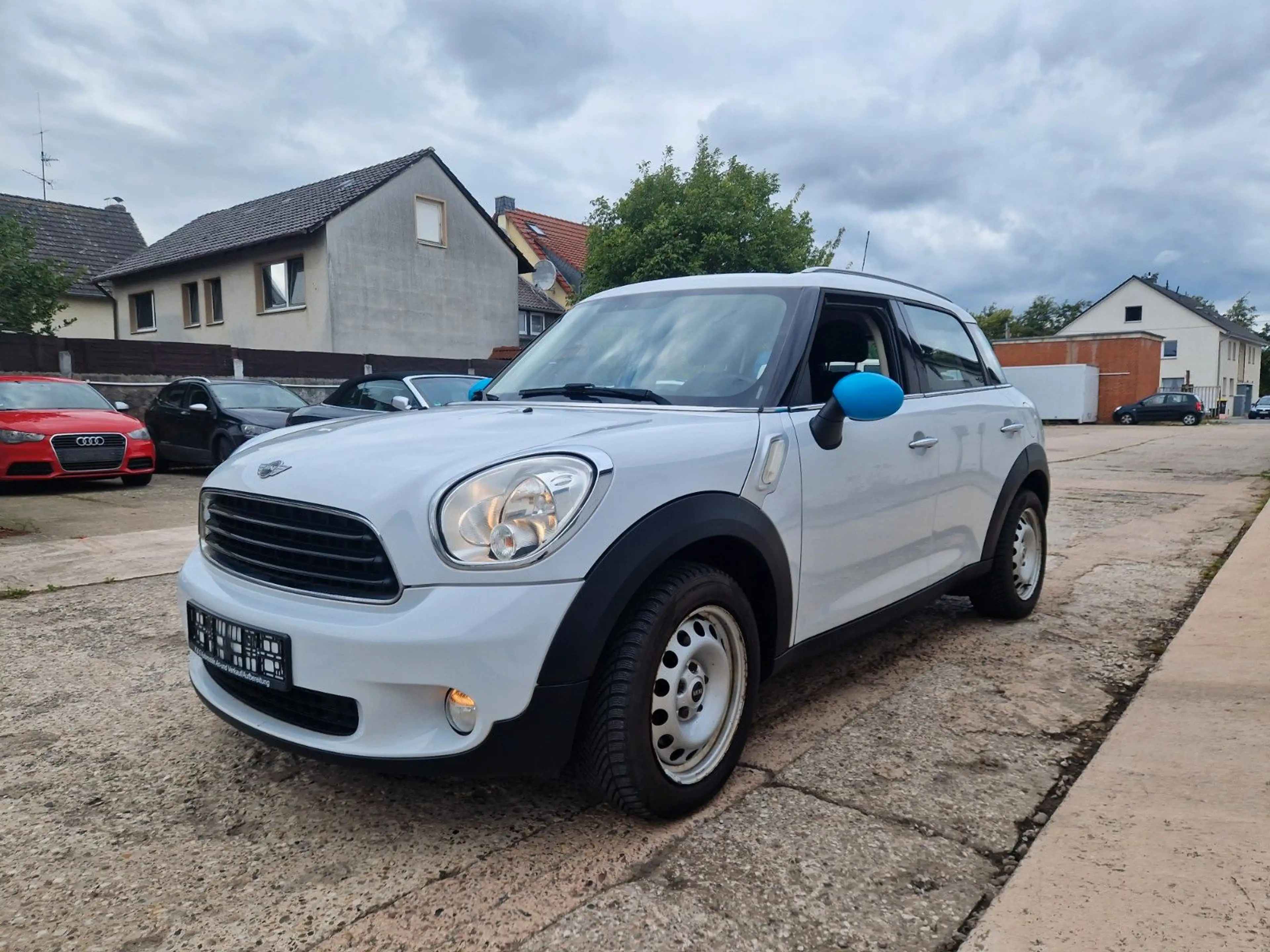 MINI One Countryman One D — photo 5
