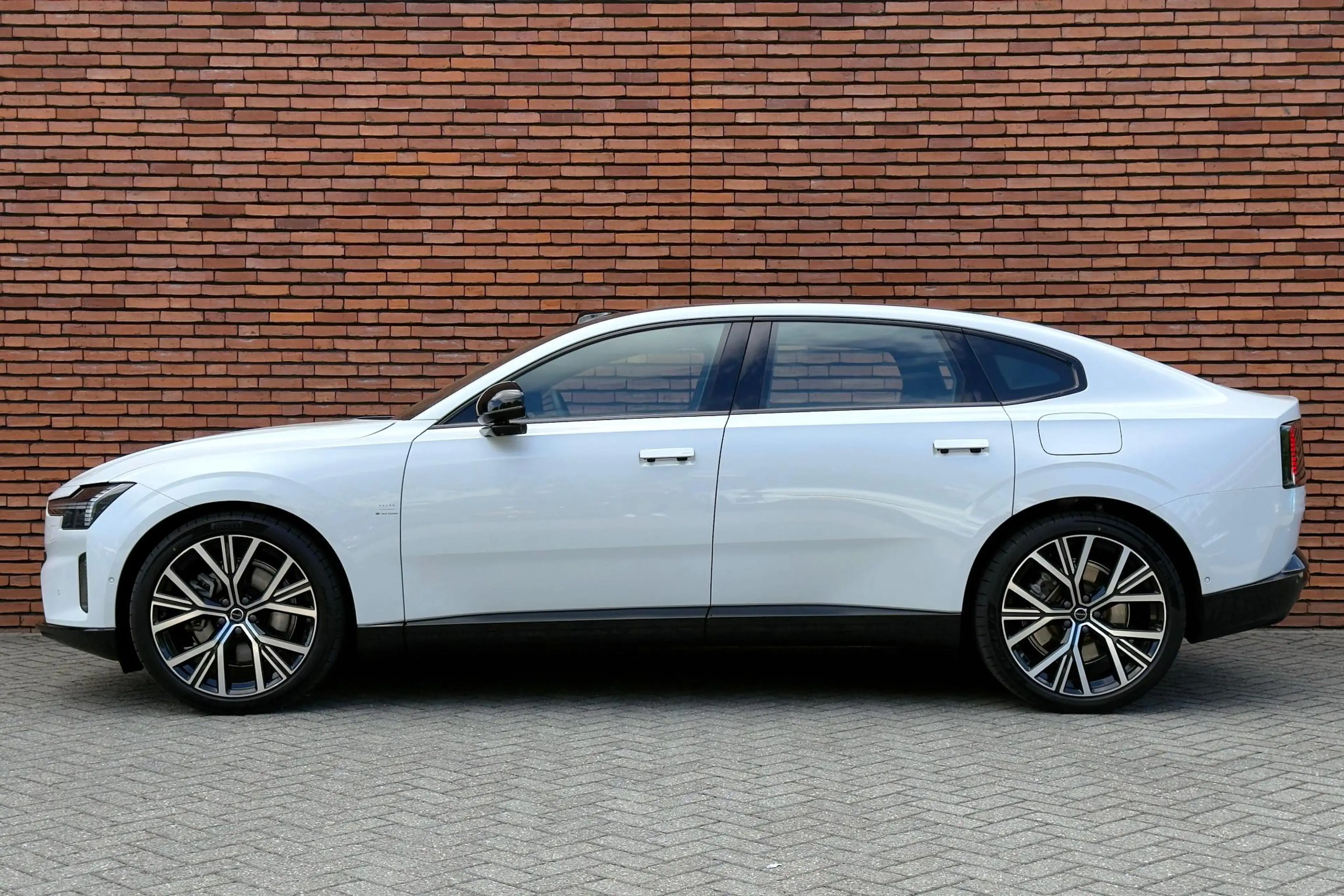 Volvo ES90 Single Motor Extended Range Ultra 92 kWh Luchtveri — photo 12