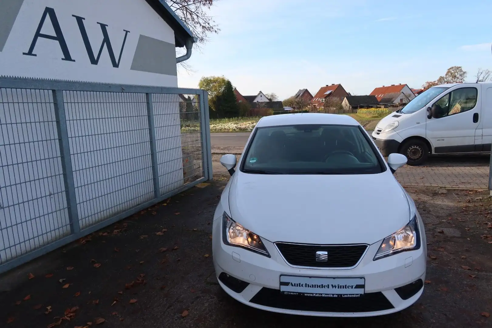 SEAT Ibiza Lim. Sun|Klima|Tempomat|S.Heft|77KW|Sitzhe Weiß - 2