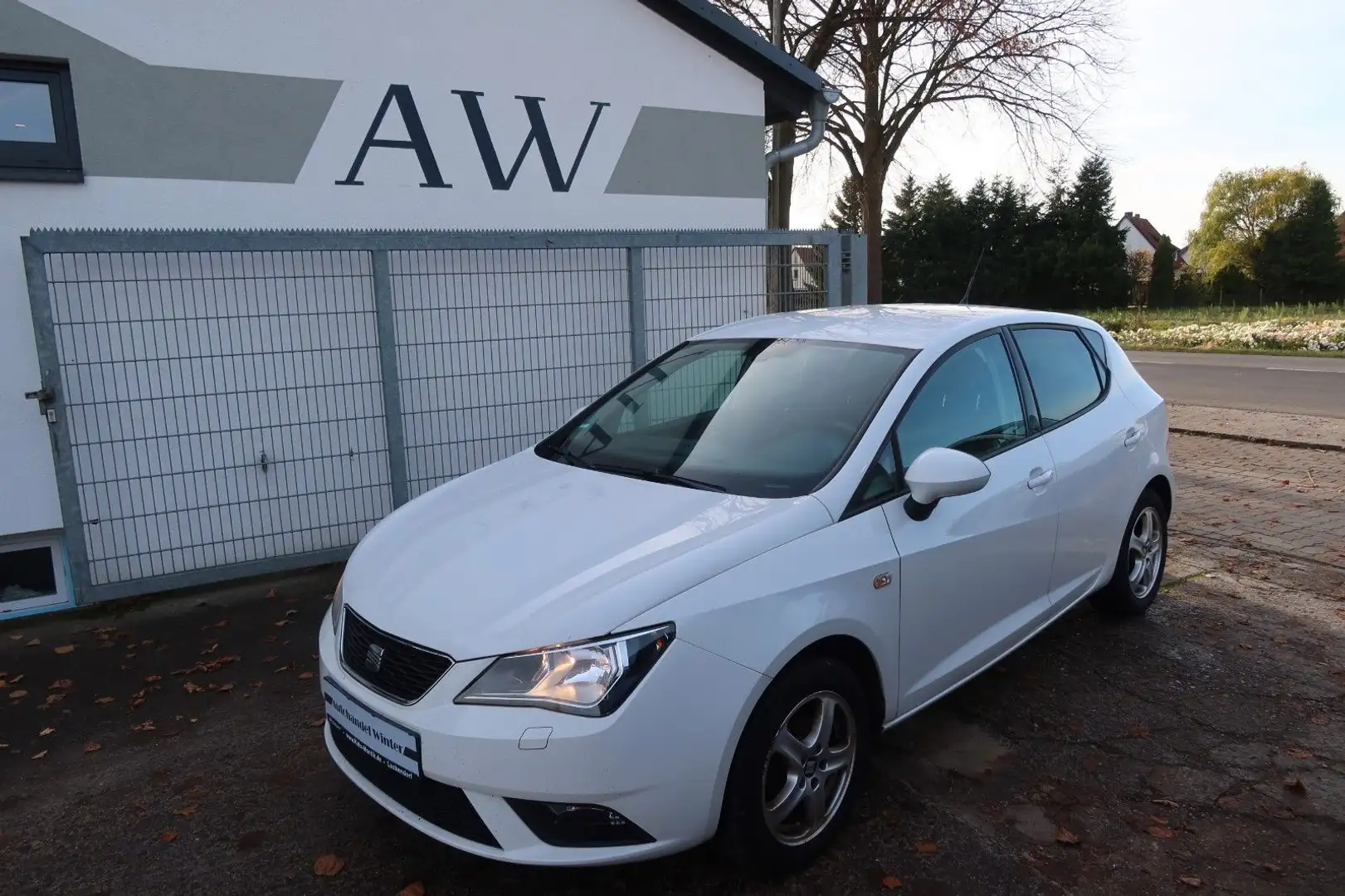 SEAT Ibiza Lim. Sun|Klima|Tempomat|S.Heft|77KW|Sitzhe Weiß - 1