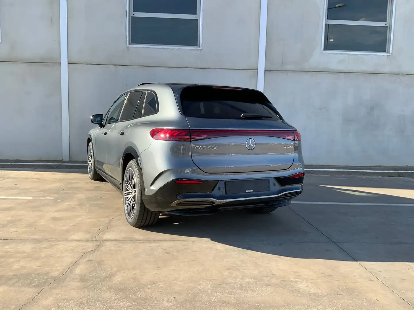 Mercedes-Benz EQS SUV 580 4matic Edition Szary - 2