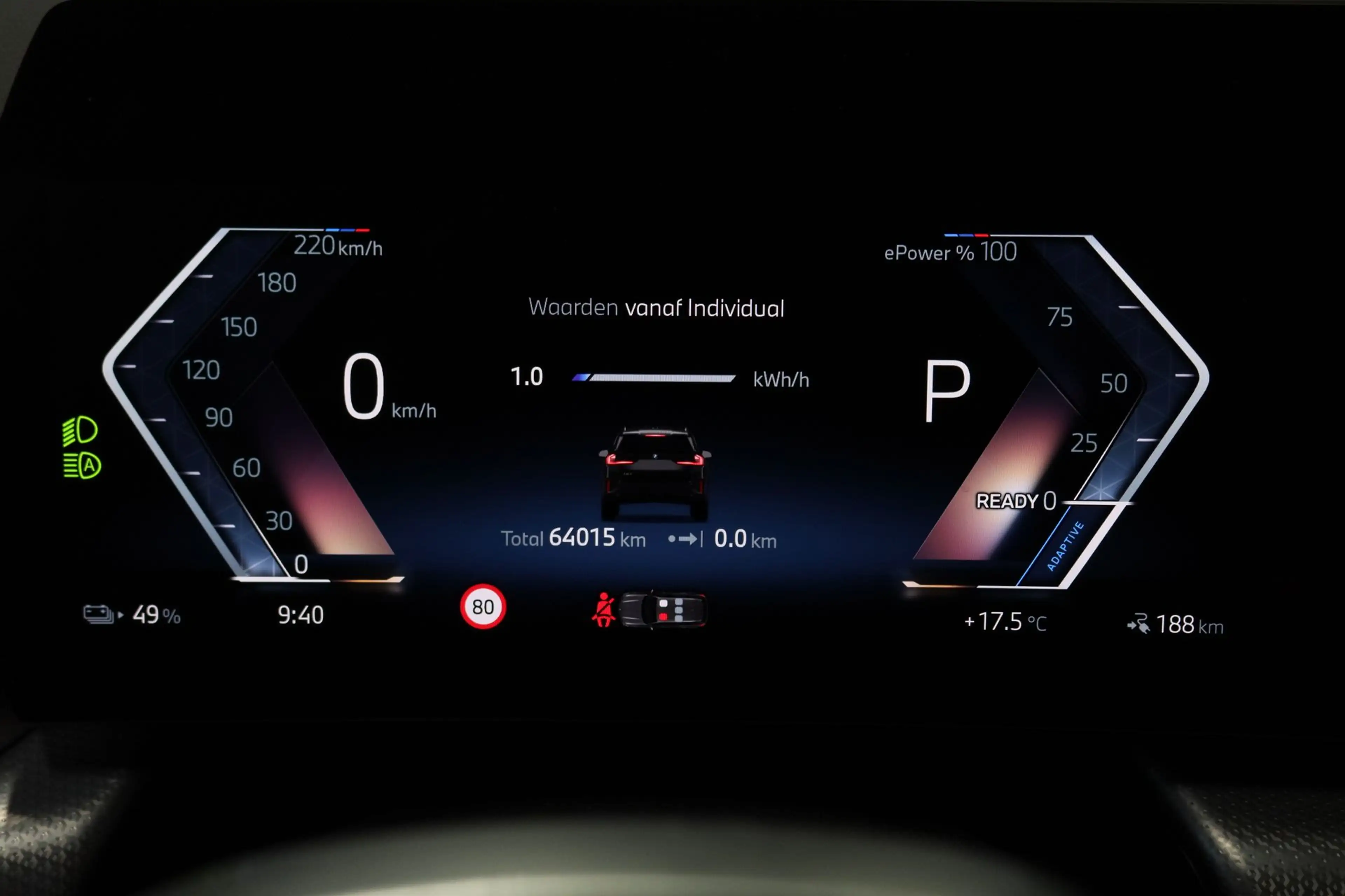 BMW iX1 xDrive30 Launch Edition 67 kWh | Glazen Panoramada — photo 3
