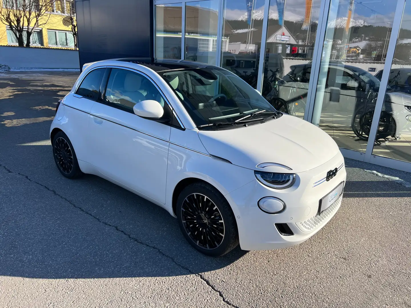 Fiat 500 Elektro Hatchback Serie 2 La prima Weiß - 1