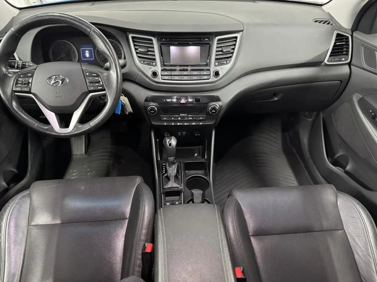 Hyundai TUCSON снимка Hyundai TUCSON