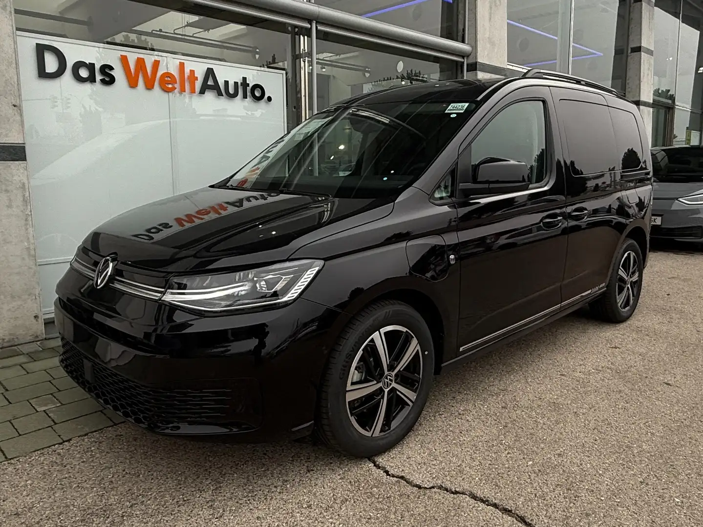 Volkswagen Caddy Dark Label eHybrid Schwarz - 1