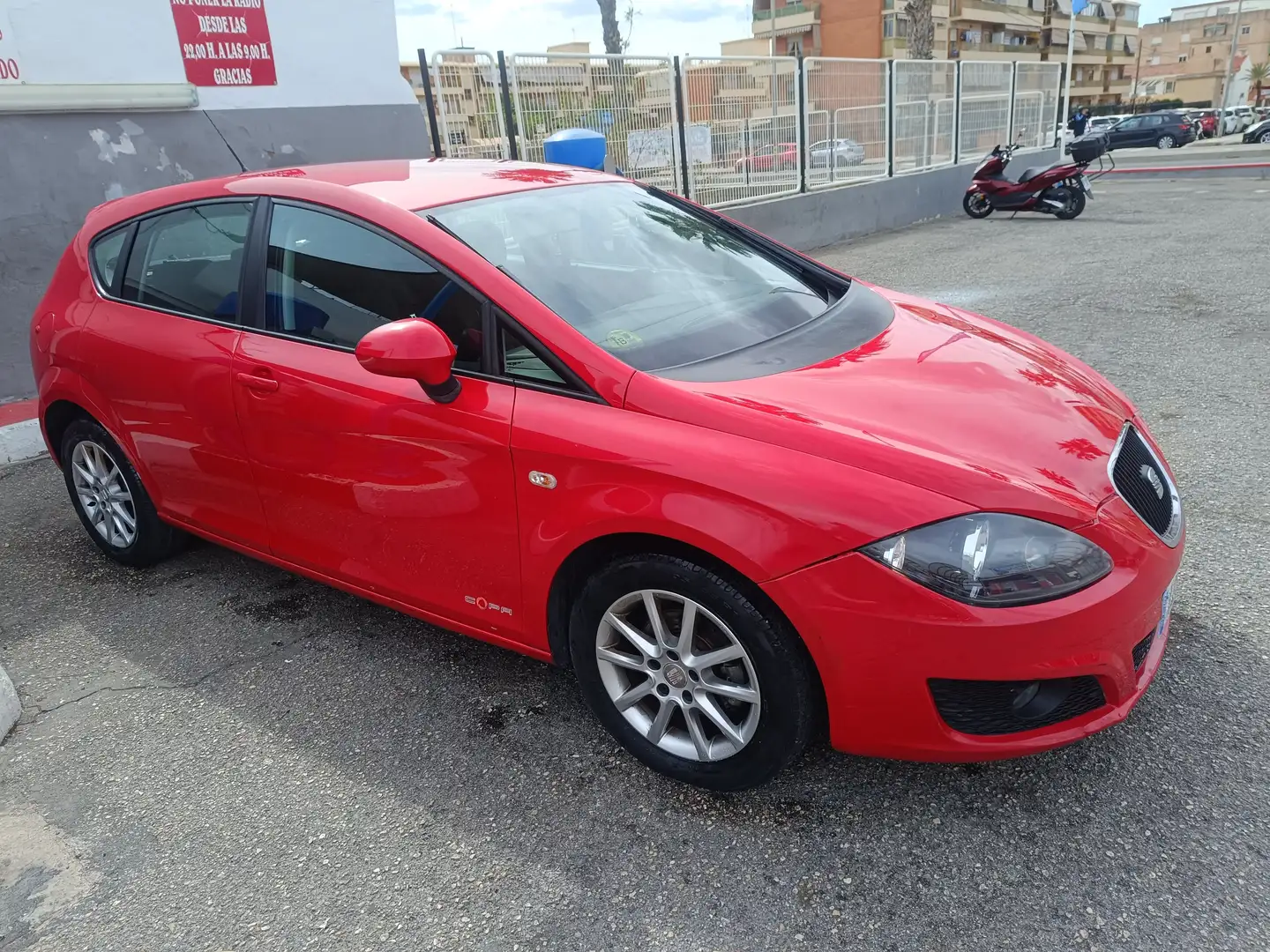 SEAT Leon León 1.6TDI CR Style Copa Rojo - 1