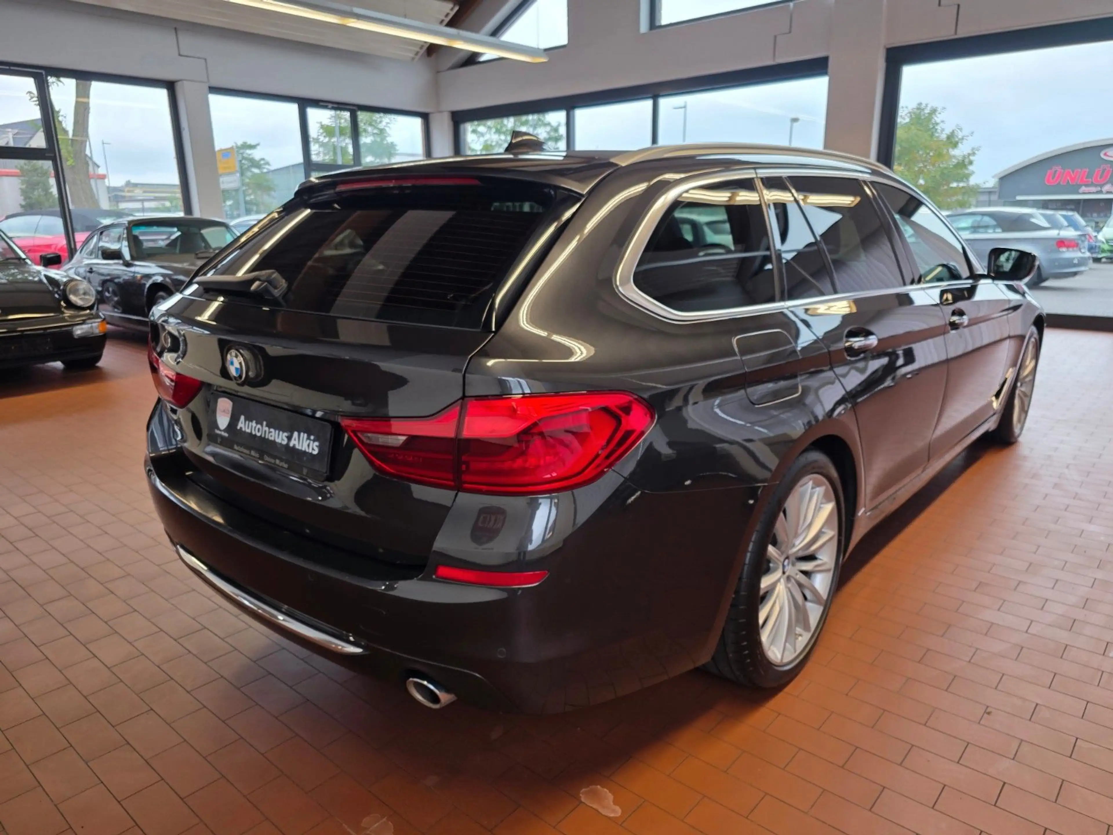 BMW 520 d G31 xDrive Luxury Line+ACC+Totwinkel+Ambi. — photo 8