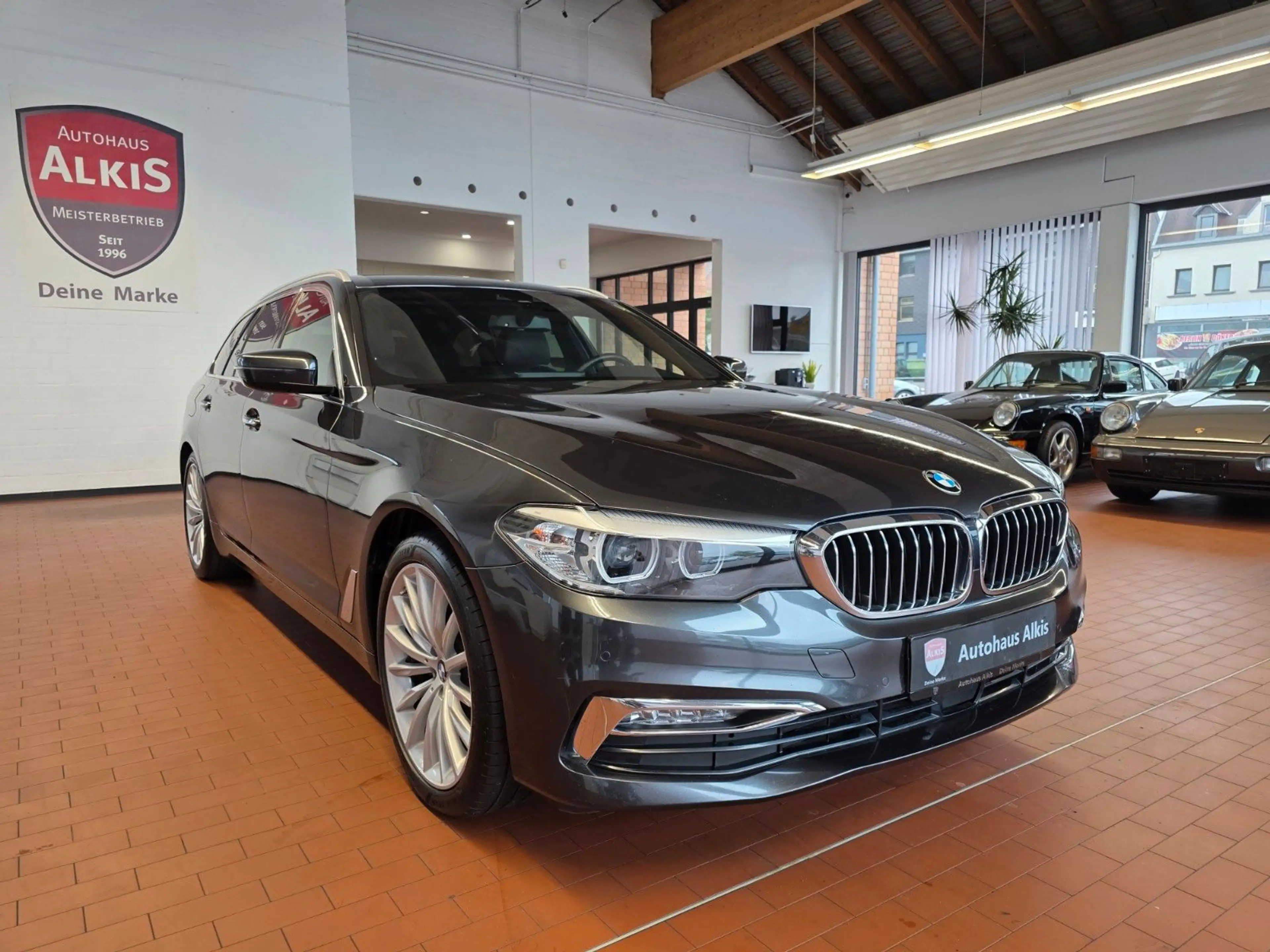 BMW 520 d G31 xDrive Luxury Line+ACC+Totwinkel+Ambi.