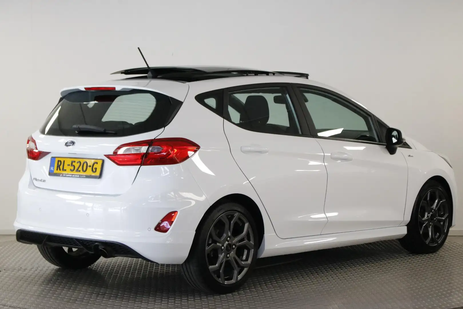 Ford Fiesta 1.0 EcoBoost ST-Line Alb - 2
