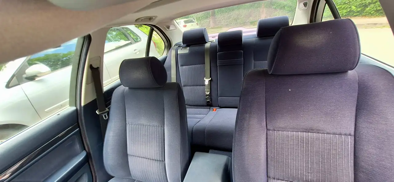 BMW 520i, foto 10
