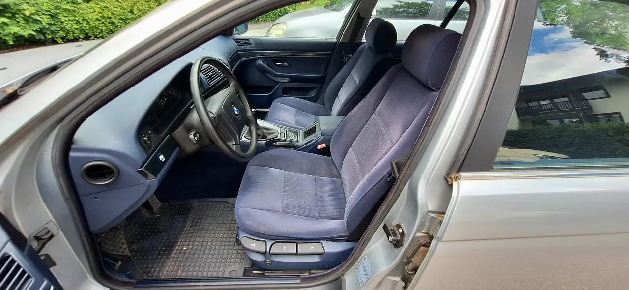 BMW 520i, foto 7