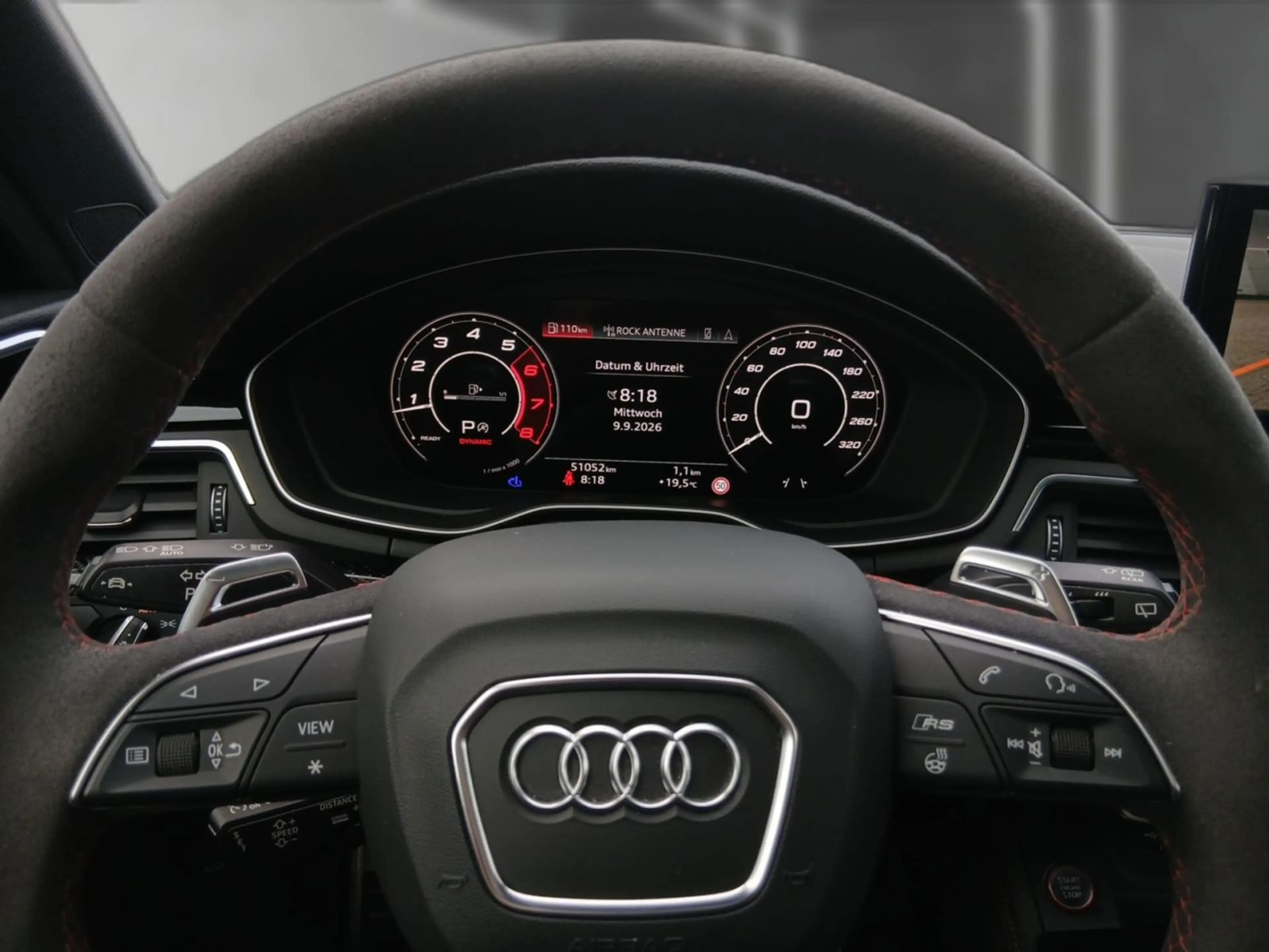 Audi RS4 RS4 Avant *PANO*MATRIX*RS-AGA+*HuD*B&O*AHK*360°* — photo 13