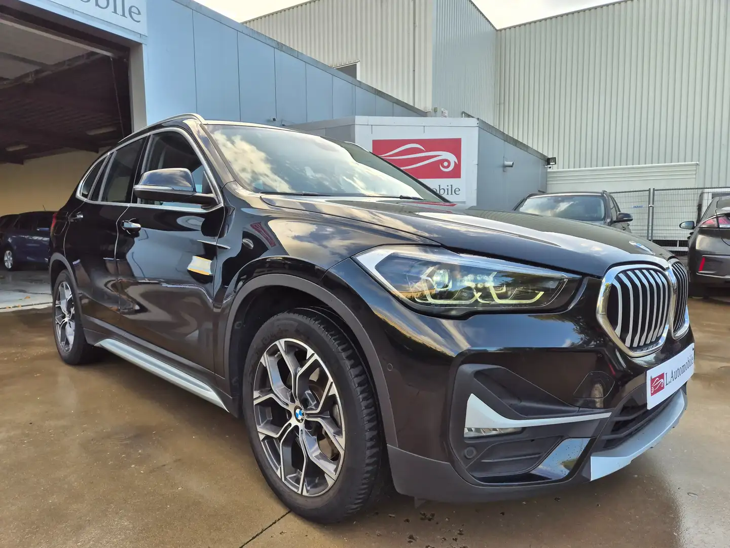 BMW X1 xDrive25e // 4WD // 220cv HYBRID // Noir - 1