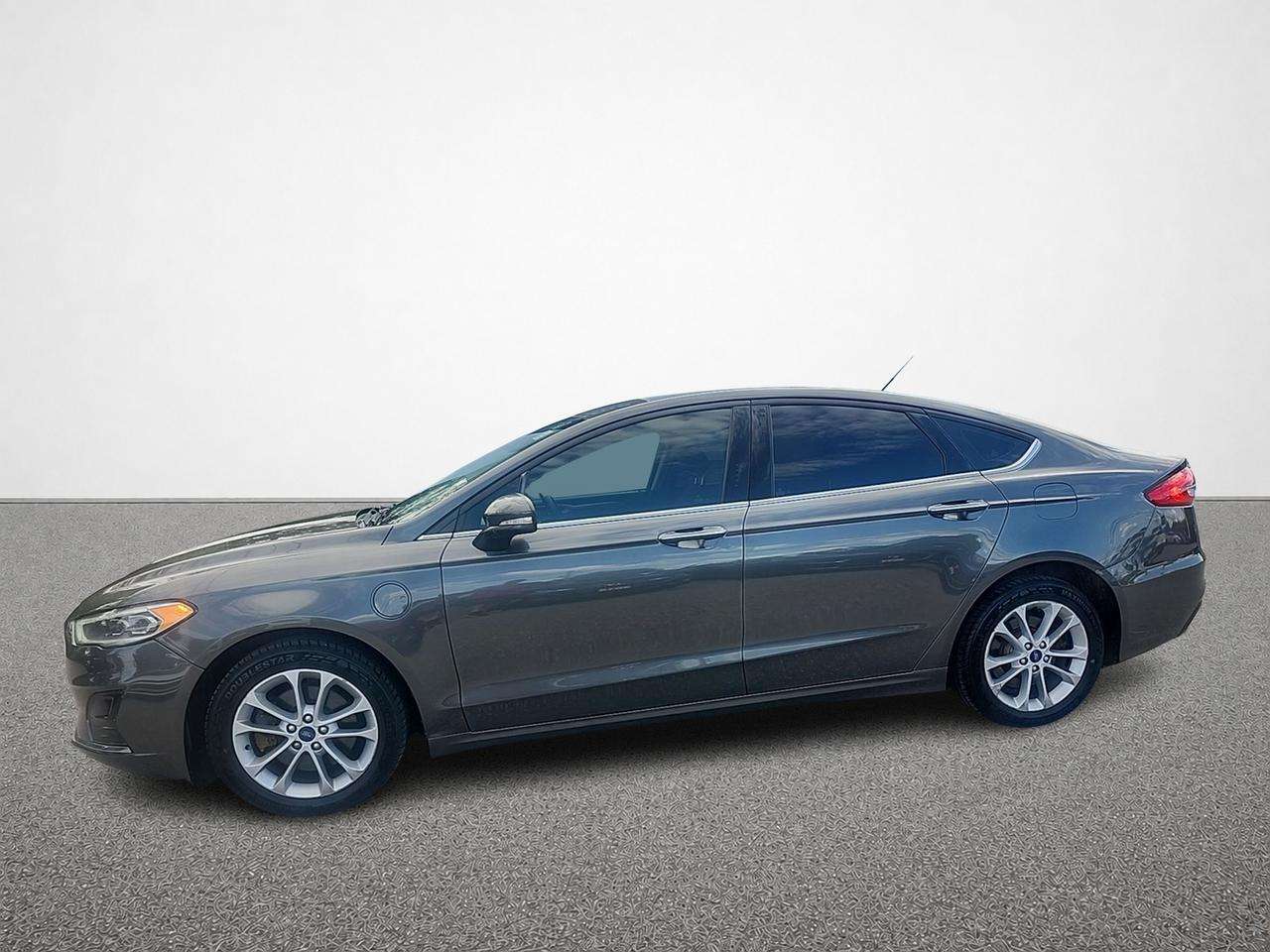 2020 Ford Fusion Energi Energi SEL-Hybrid - drive  assist -heated seats-4 — снимка 1