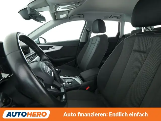 Audi A4 view 10