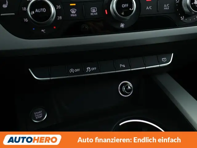 Audi A4 view 24