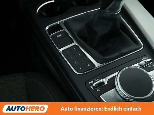 Audi A4 view 26
