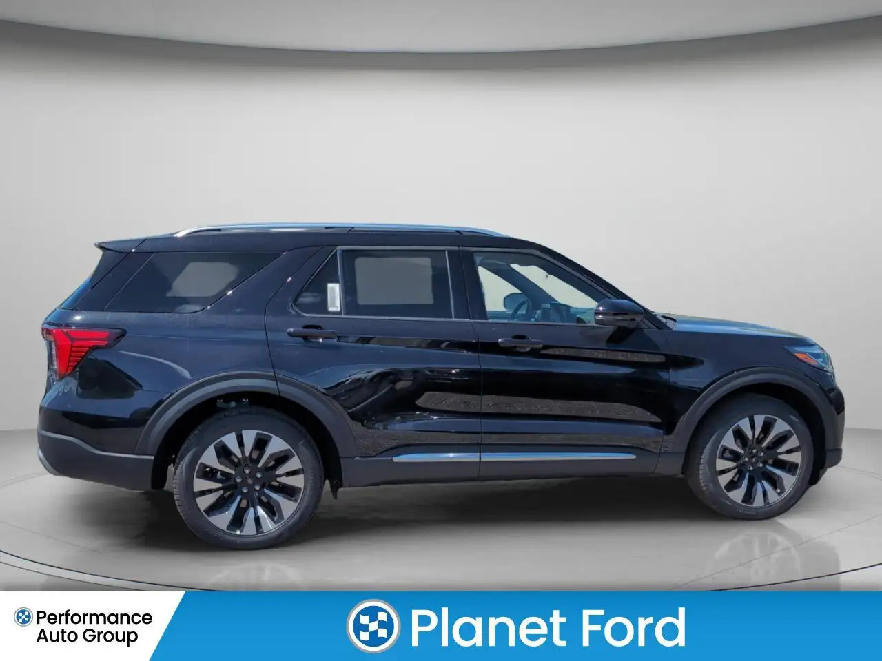 Ford Explorer снимка Ford Explorer