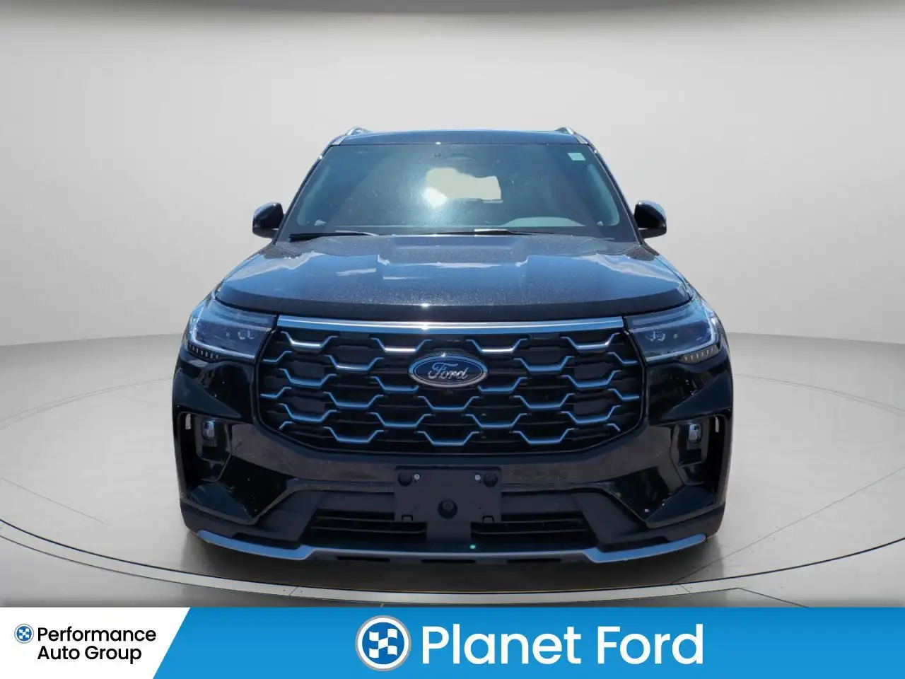 Ford Explorer снимка Ford Explorer