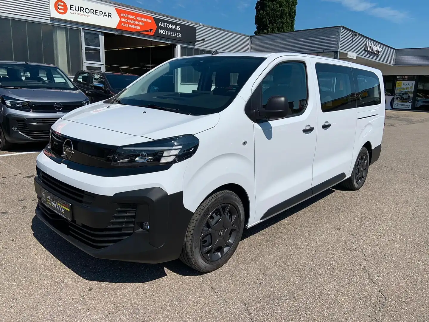 Opel Vivaro Kombi XL 9 Sitze 8 AT Heckklappe Wit - 2