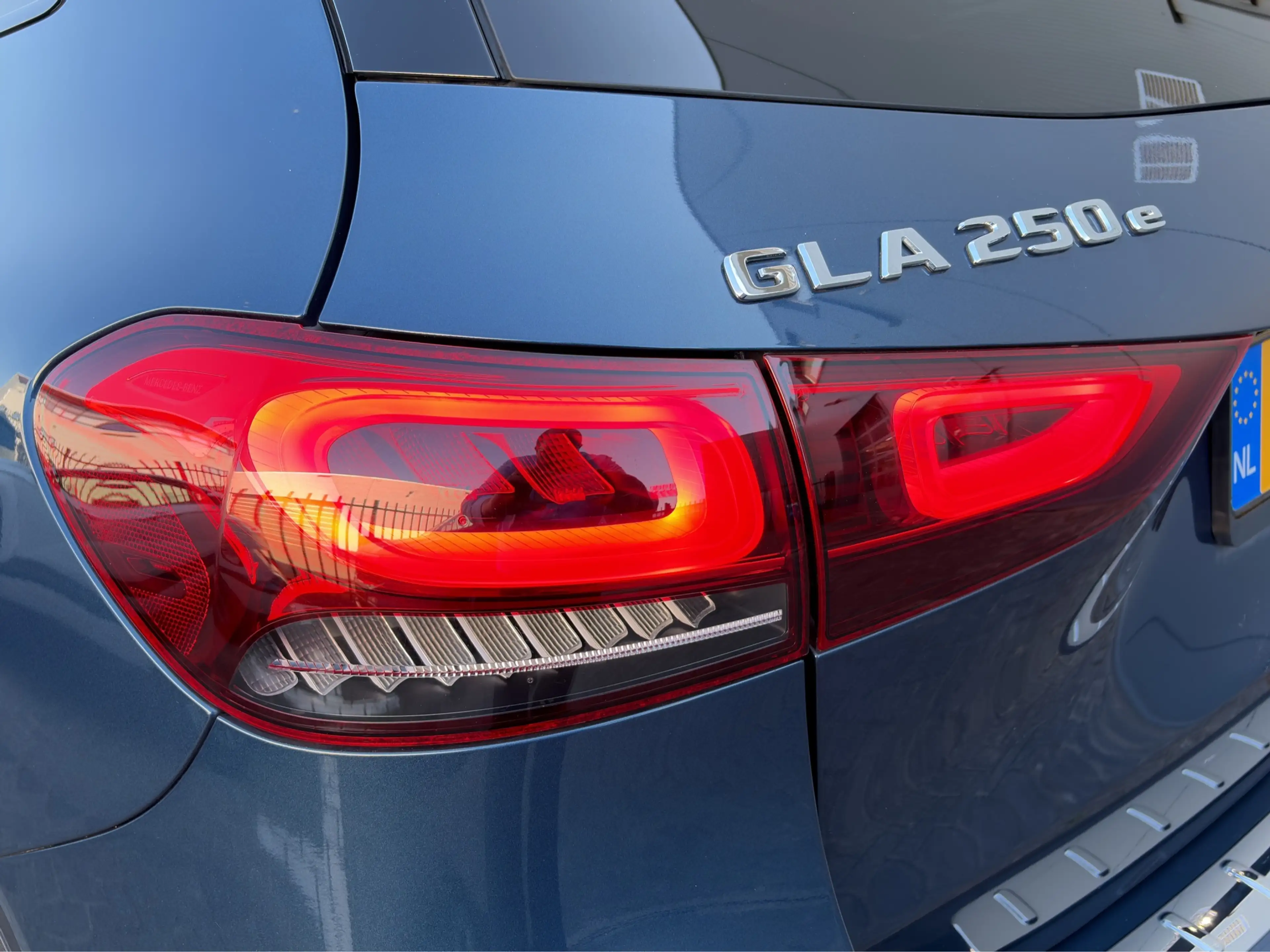 Mercedes-Benz GLA 250 250e 160pk AMG Line | Camera | 19-inch velgen | Ha — photo 10
