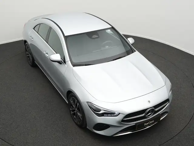 Mercedes-Benz Cla view 12
