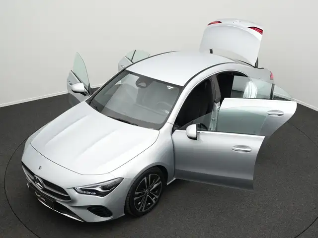 Mercedes-Benz Cla view 14
