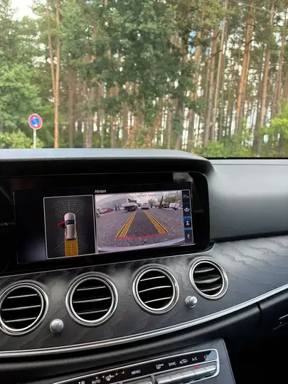 Mercedes-Benz E 50 AMG E 200 (213.242) – Foto 10