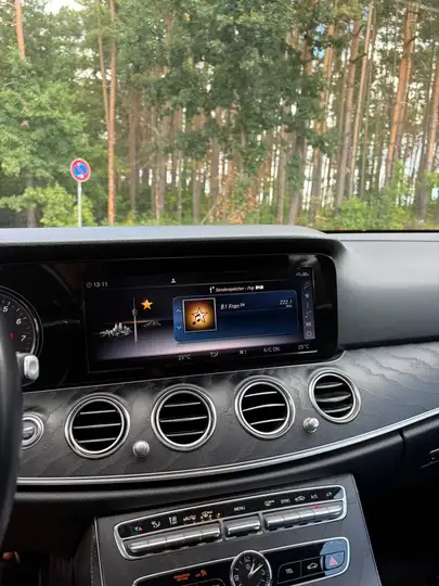 Mercedes-Benz E 50 AMG E 200 (213.242) – Foto 11